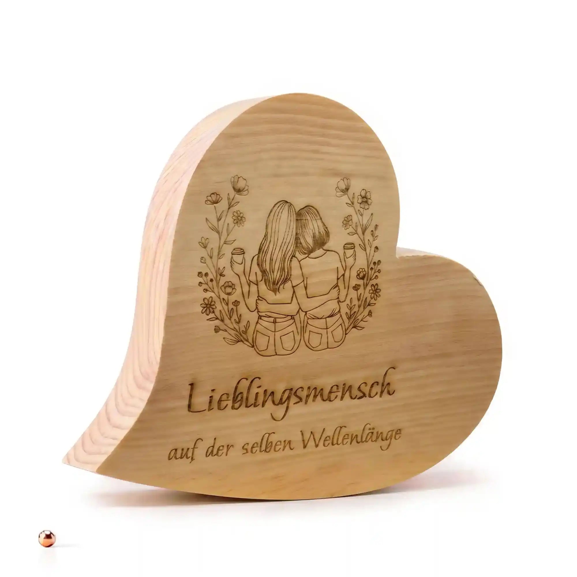 Zirbenherz aus Holz mit Gravur Lieblingsmensch auf der selben Wellenlaenge als Geschenk fuer Partner oder Herzensmensch. Zirbenherz aus Holz mit Gravur Lieblingsmensch auf der selben Wellenlaenge als Geschenk fuer Partner oder Herzensmensch.