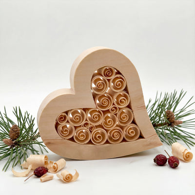 Zirbenherz Zirbe Zirbenflocken handmade handgemacht nockberge nachhaltige forstwirtschaft Valendienstag Love heart