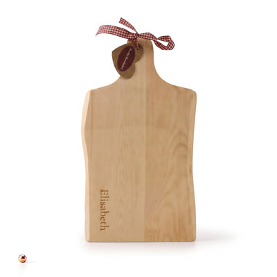 Personalisiertes XL Brotzeitbrett aus Zirbe mit Lasergravur Name Elisabeth und rot-weiss karierter Schleife als edle Geschenkidee.