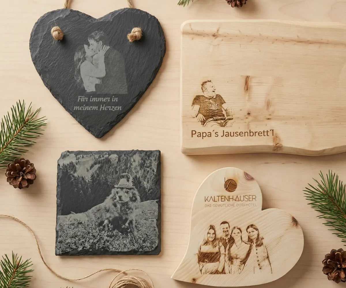 Personalisierte Fotogravur auf Zirbenholz und Schiefer: Einzigartige Geschenke wie Zirbenherzen oder Jausenbretter mit individueller Lasergravur für Privatkunden, Hotels und Firmen.